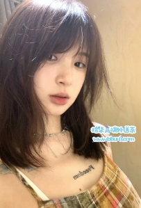 青檸 160/B 可純可慾的百變女孩 白嫩肌膚